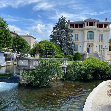 Au Coeur De L'Isle LʼIsle-sur-la-Sorgue Exterior foto